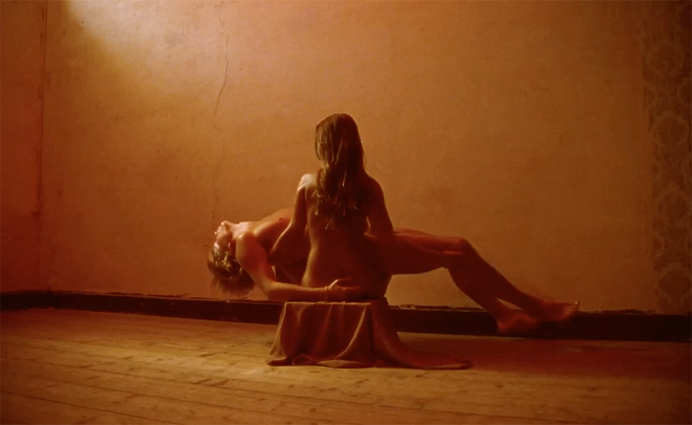 First Love / Mees Peijnenburg